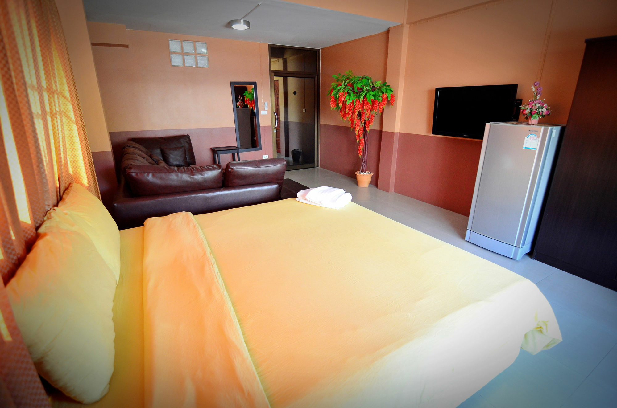 The Famous House - Jomtien Hotel Luaran gambar