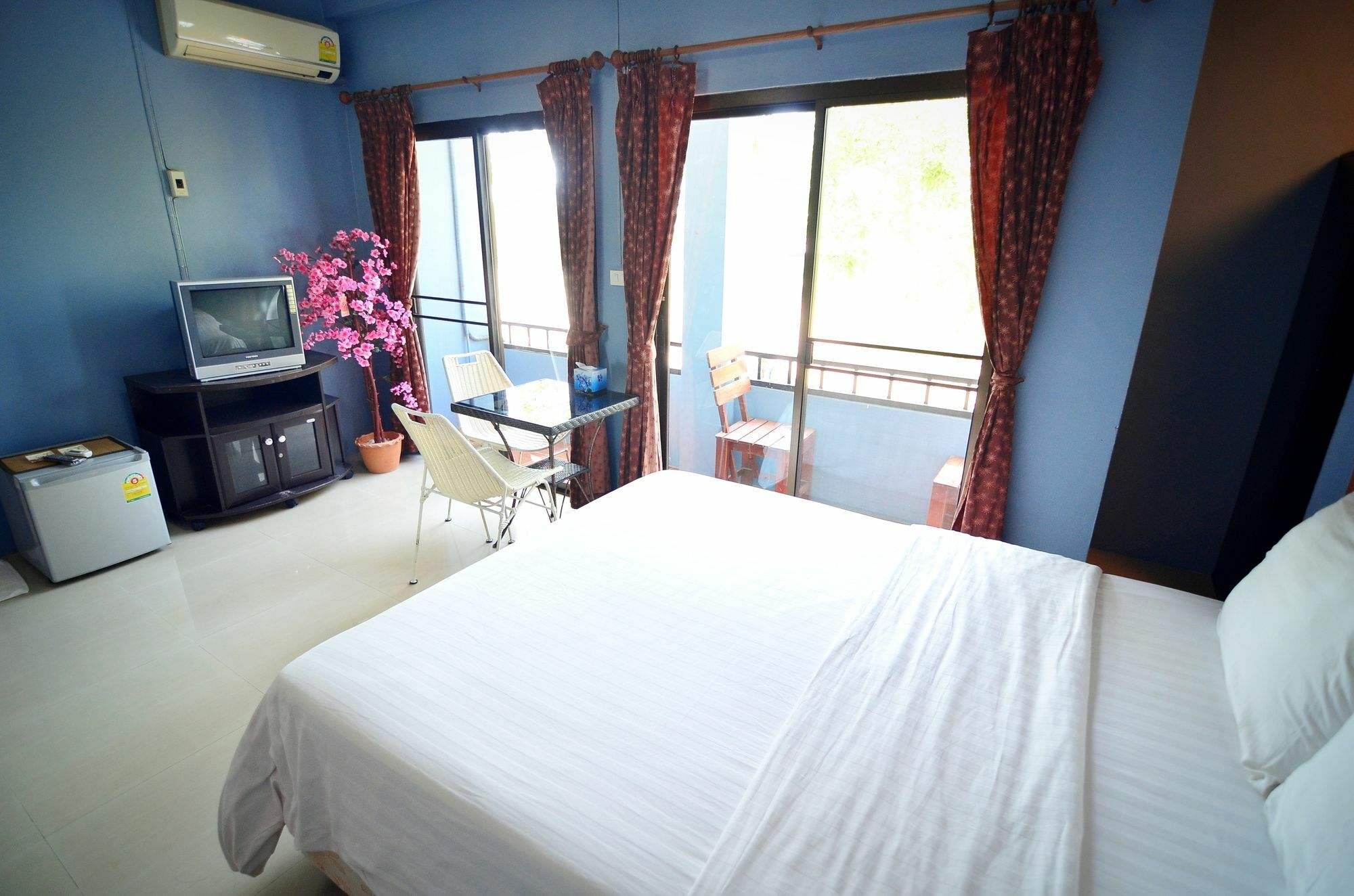 The Famous House - Jomtien Hotel Luaran gambar